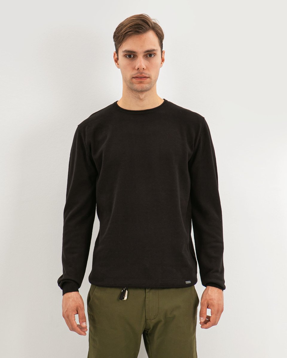 Picture of Men's Basic Sweater  Black