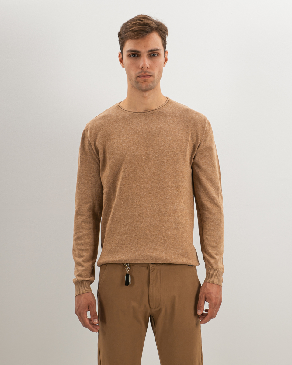 Picture of Men's Basic Pullover Camel