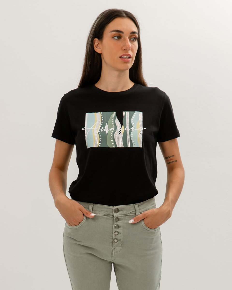 Picture of Γυναικεία Κοντομάνικη Μπλούζα με Τύπωμα "Amazing" Μαύρο
